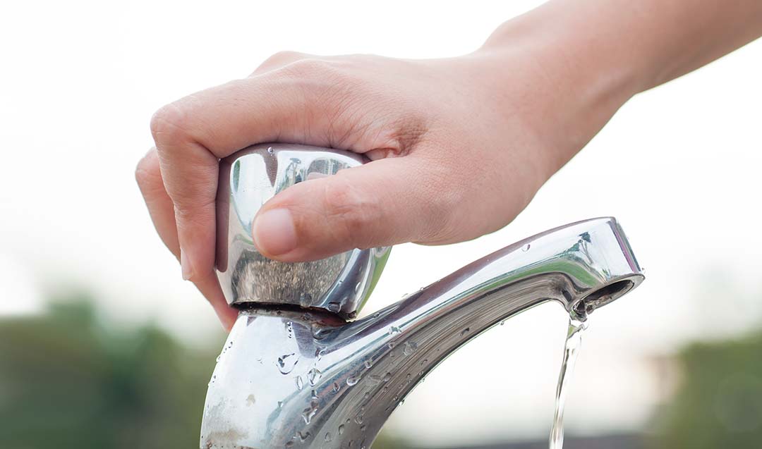 Como Poupar Água em Casa: Estratégias e Benefícios